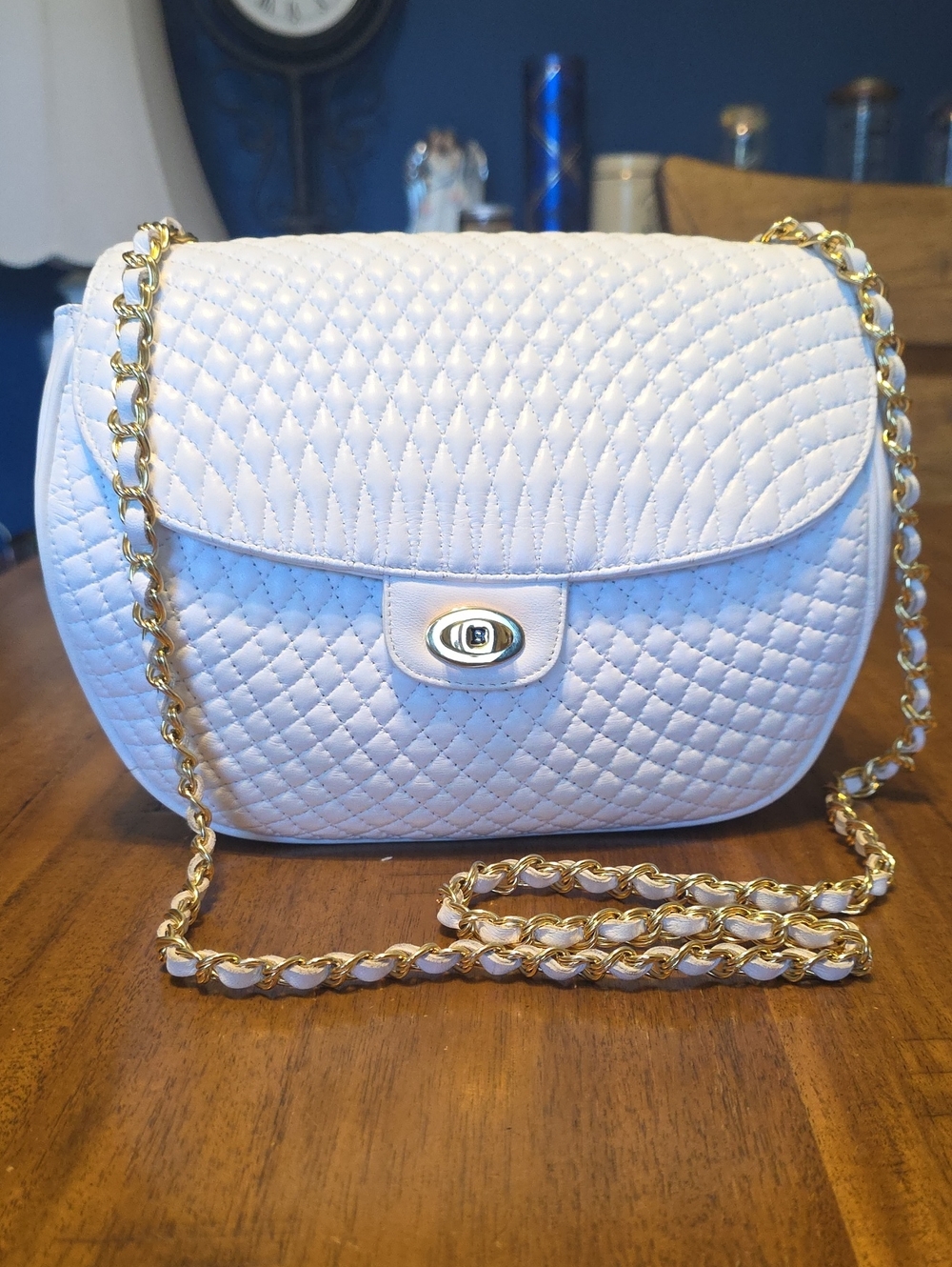 Bally Vintage White Quilted Shoulder Bag with Gold Turn-Lock
